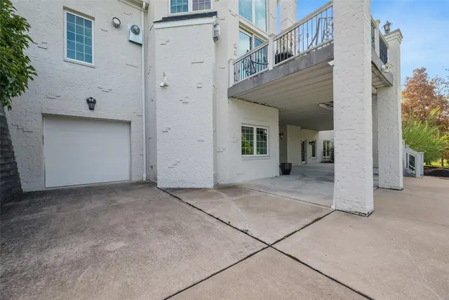 107 Mirage Dr gallery image 13