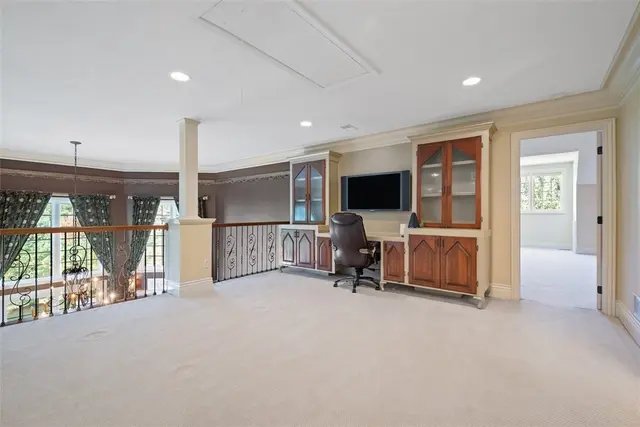 107 Mirage Dr gallery image 25