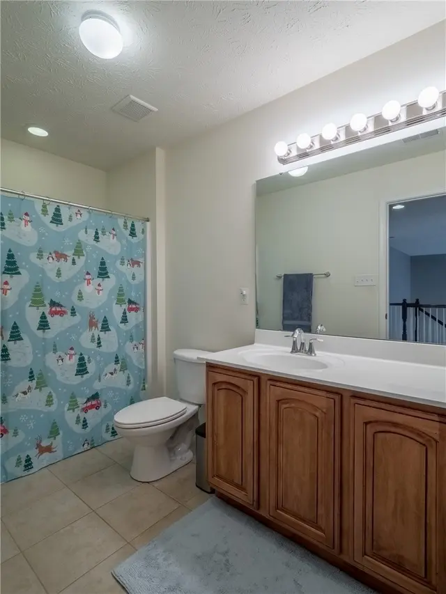 107 Southern Valley Ct gallery image 4