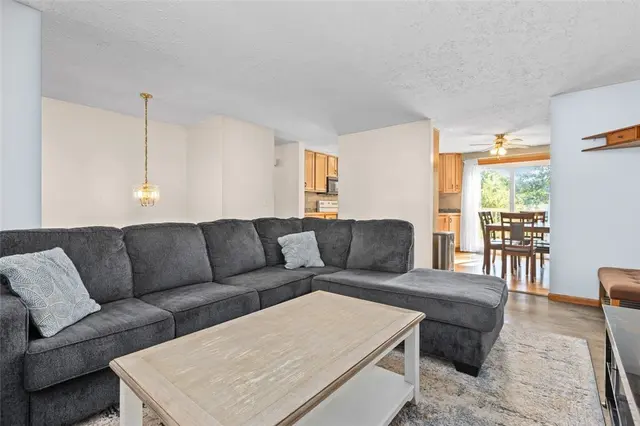 107 Woodridge Drive gallery image 17