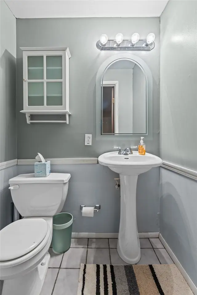 107 Woodridge Drive gallery image 18