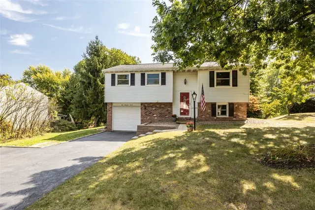 107 Woodridge Drive gallery image 19