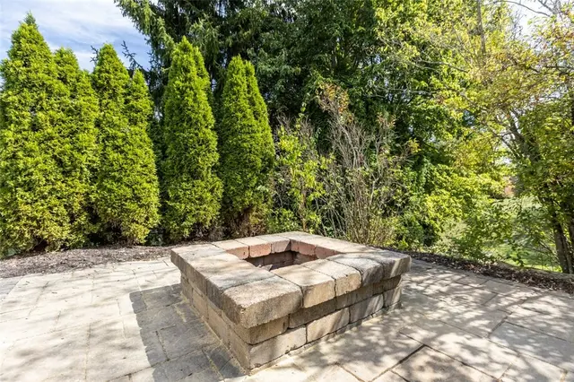 107 Woodridge Drive gallery image 20