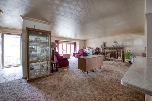 108 Ambleside Dr gallery image 21