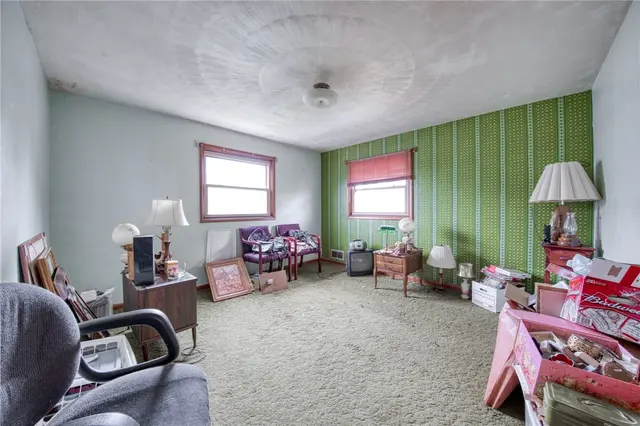 108 Ambleside Dr gallery image 32