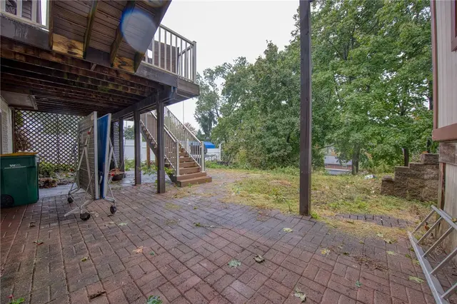 108 Ambleside Dr gallery image 44