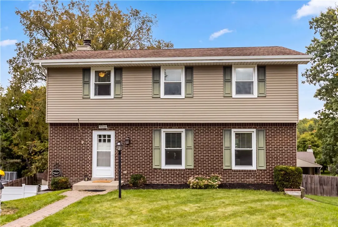 108 Emerald Ct
