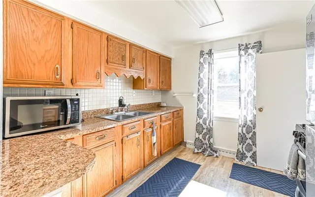 108 Maude Davis Ln gallery image 8