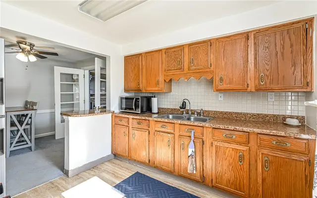 108 Maude Davis Ln gallery image 9