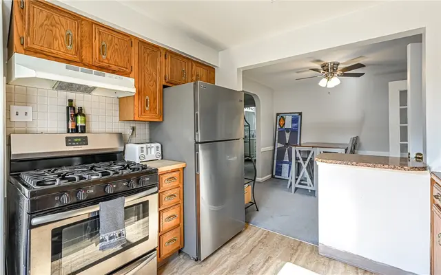 108 Maude Davis Ln gallery image 10