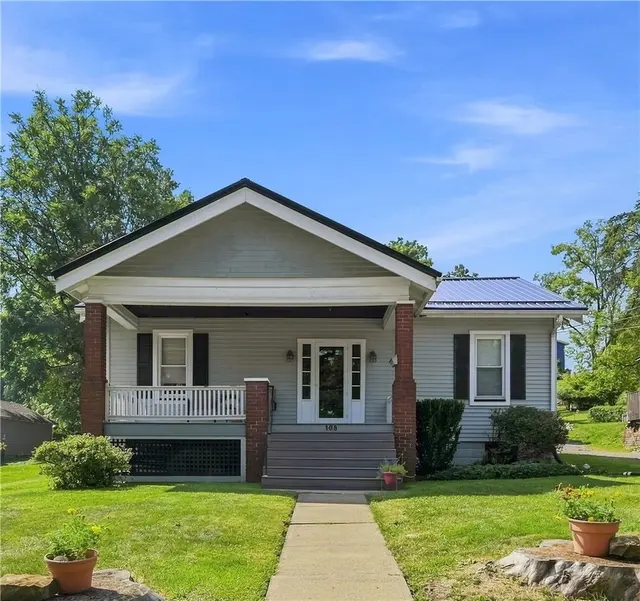 108 Reel Ave