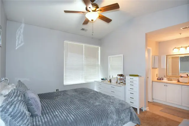 108 Sonie Dr gallery image 3