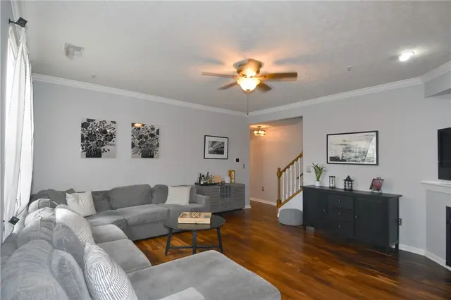 108 Sonie Dr gallery image 5