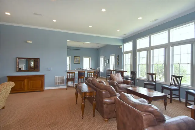 108 Sonie Dr gallery image 8