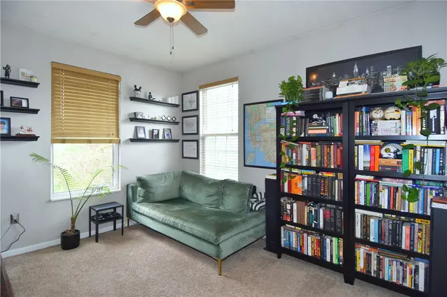 108 Sonie Dr gallery image 9