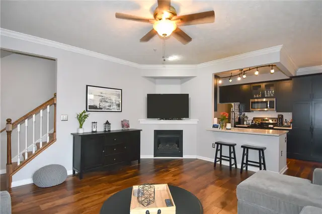 108 Sonie Dr gallery image 11
