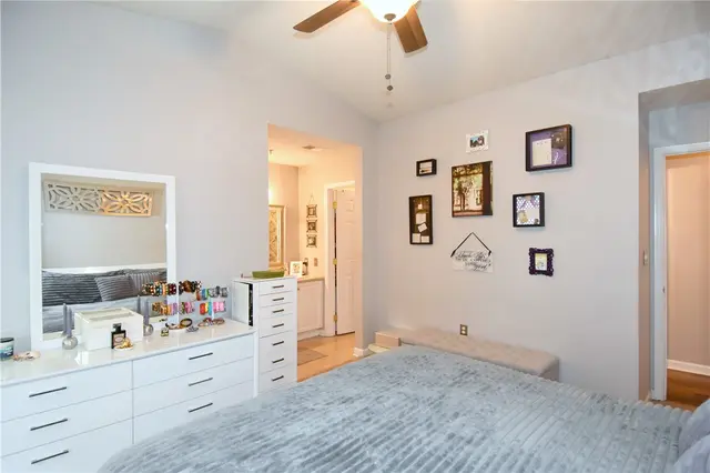 108 Sonie Dr gallery image 13