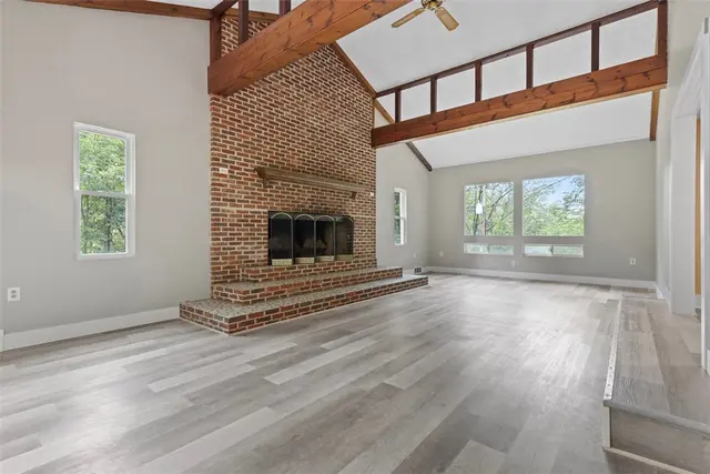 1082 North Boundary gallery image 3