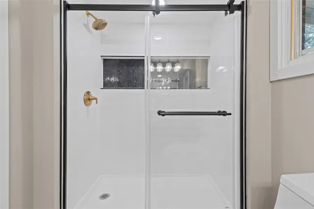 1082 North Boundary gallery image 21