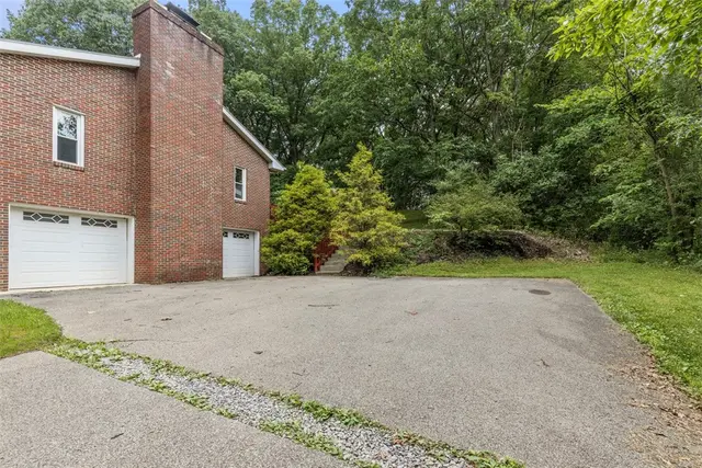 1082 North Boundary gallery image 22