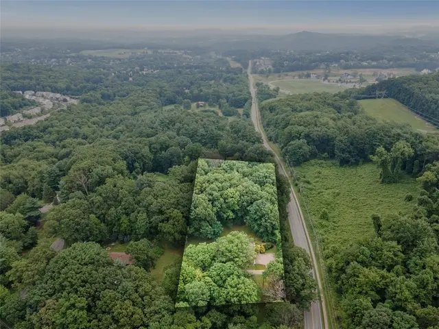 1082 North Boundary gallery image 26