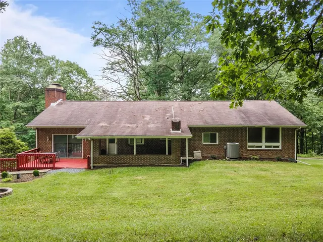1082 North Boundary gallery image 32