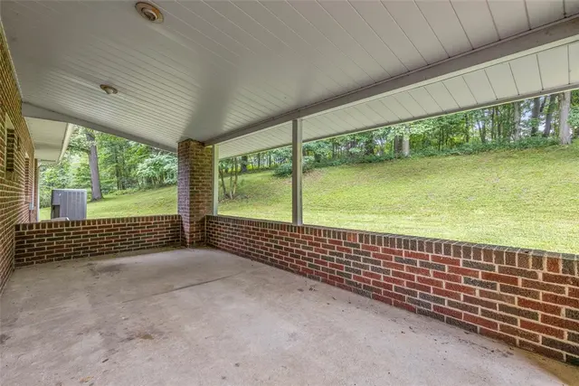 1082 North Boundary gallery image 35
