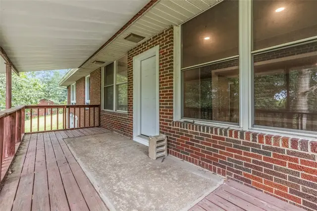 1082 North Boundary gallery image 46
