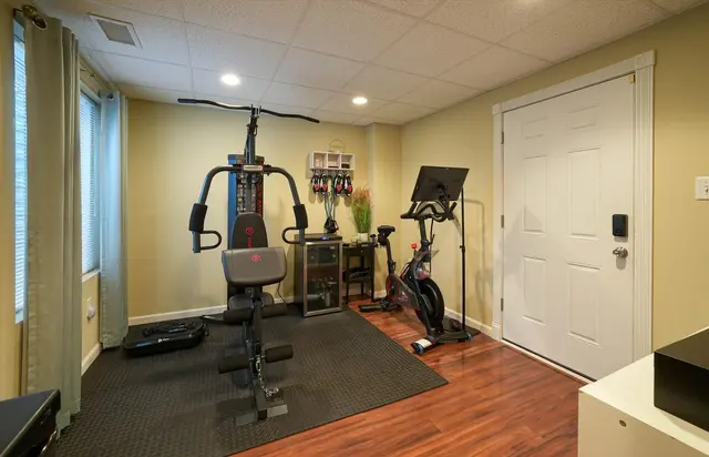 109 Bellefield COURT gallery image 3