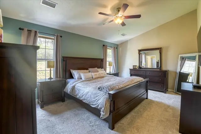 109 Bellefield COURT gallery image 4