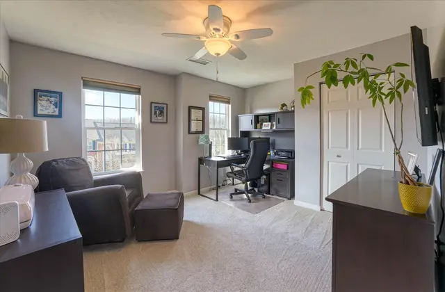 109 Bellefield COURT gallery image 6
