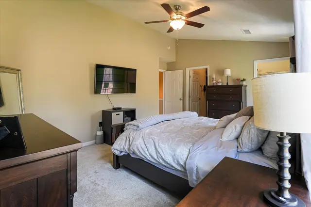 109 Bellefield COURT gallery image 10