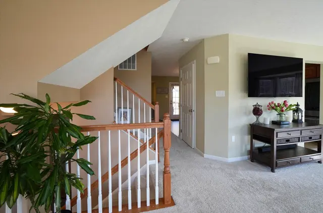 109 Bellefield COURT gallery image 17