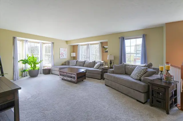 109 Bellefield COURT gallery image 19