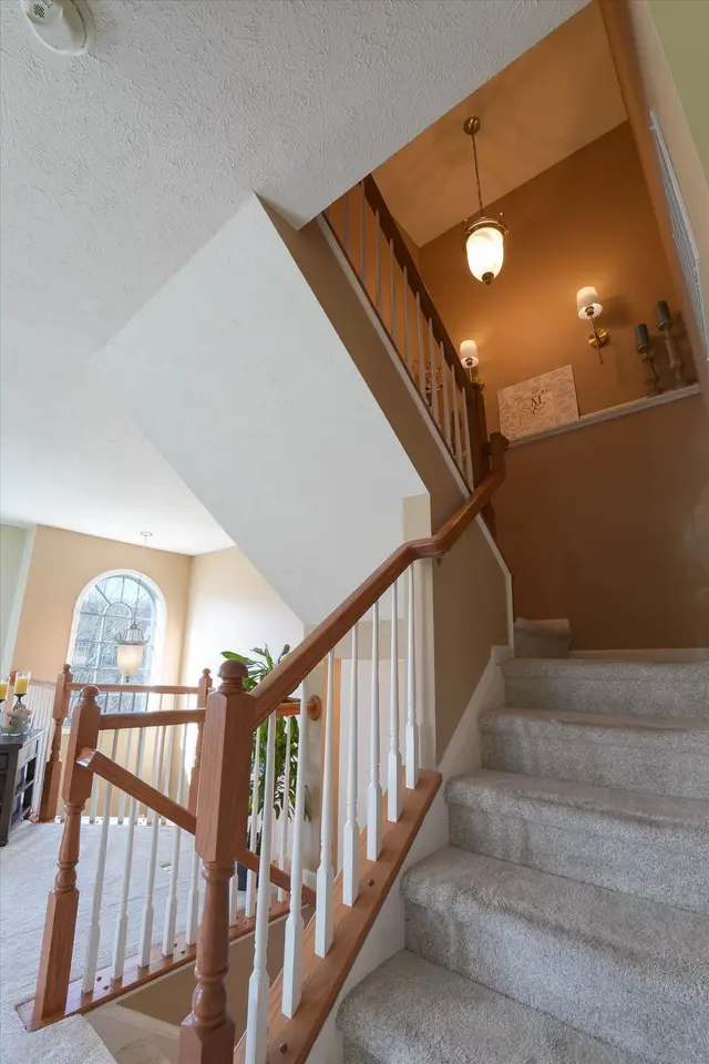 109 Bellefield COURT gallery image 22