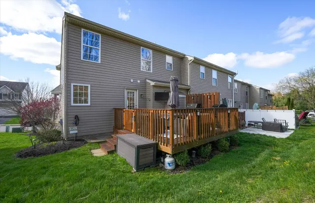 109 Bellefield COURT gallery image 36