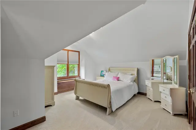 109 Breckenridge Dr gallery image 3