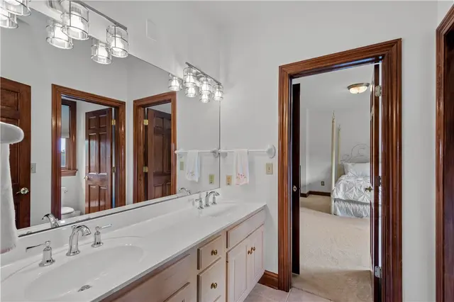 109 Breckenridge Dr gallery image 6