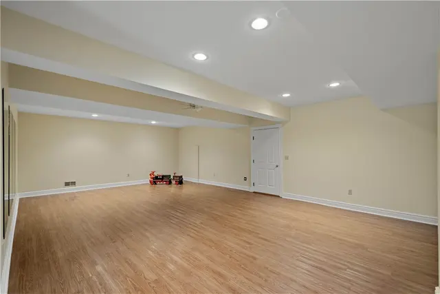 109 Breckenridge Dr gallery image 40