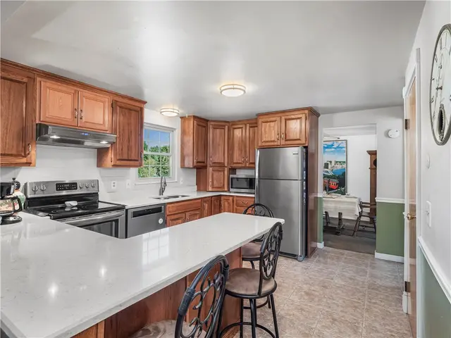 109 Briarwood Ln gallery image 7