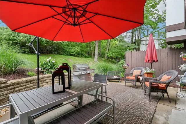 109 Forest Edge Drive gallery image 14