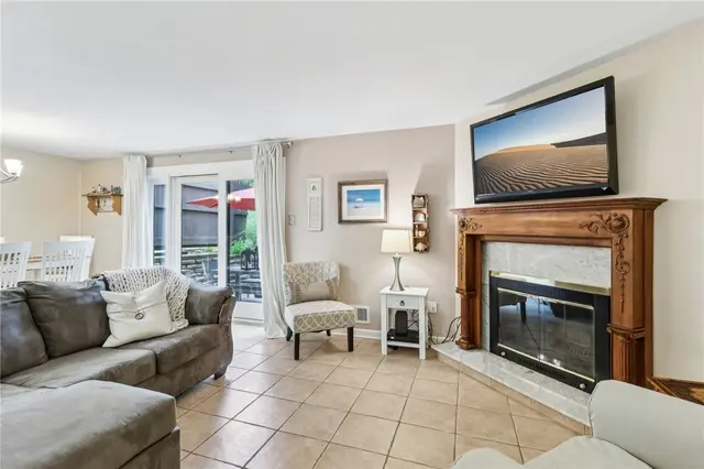 109 Forest Edge Drive gallery image 26