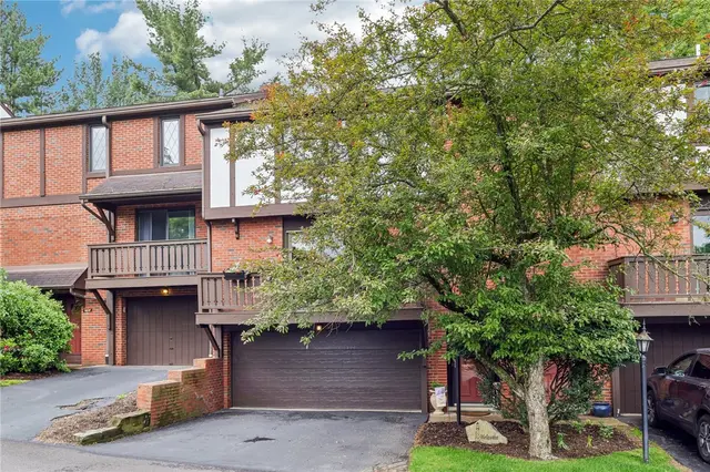 109 Forest Edge Drive gallery image 38