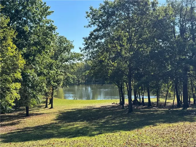 109 Lakeland Dr gallery image 8