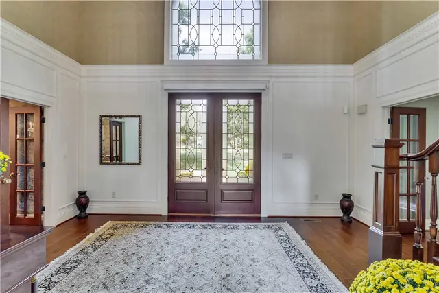 109 Lakeland Dr gallery image 9