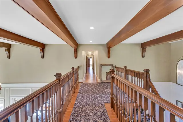 109 Lakeland Dr gallery image 23