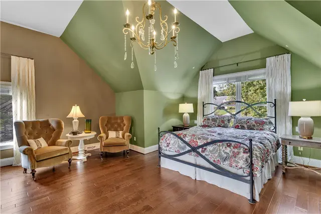 109 Lakeland Dr gallery image 26