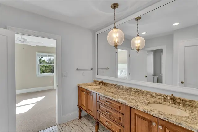109 Lakeland Dr gallery image 37