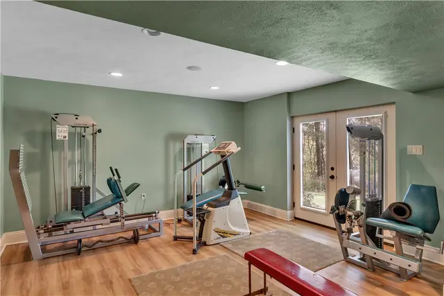 109 Lakeland Dr gallery image 43