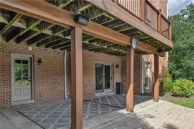 109 Lakeland Dr gallery image 46